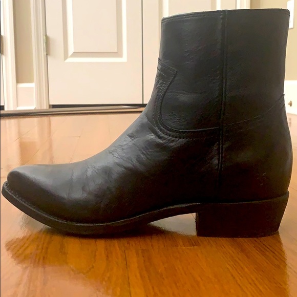 Brand new FRYE leather booties - Picture 1 of 6